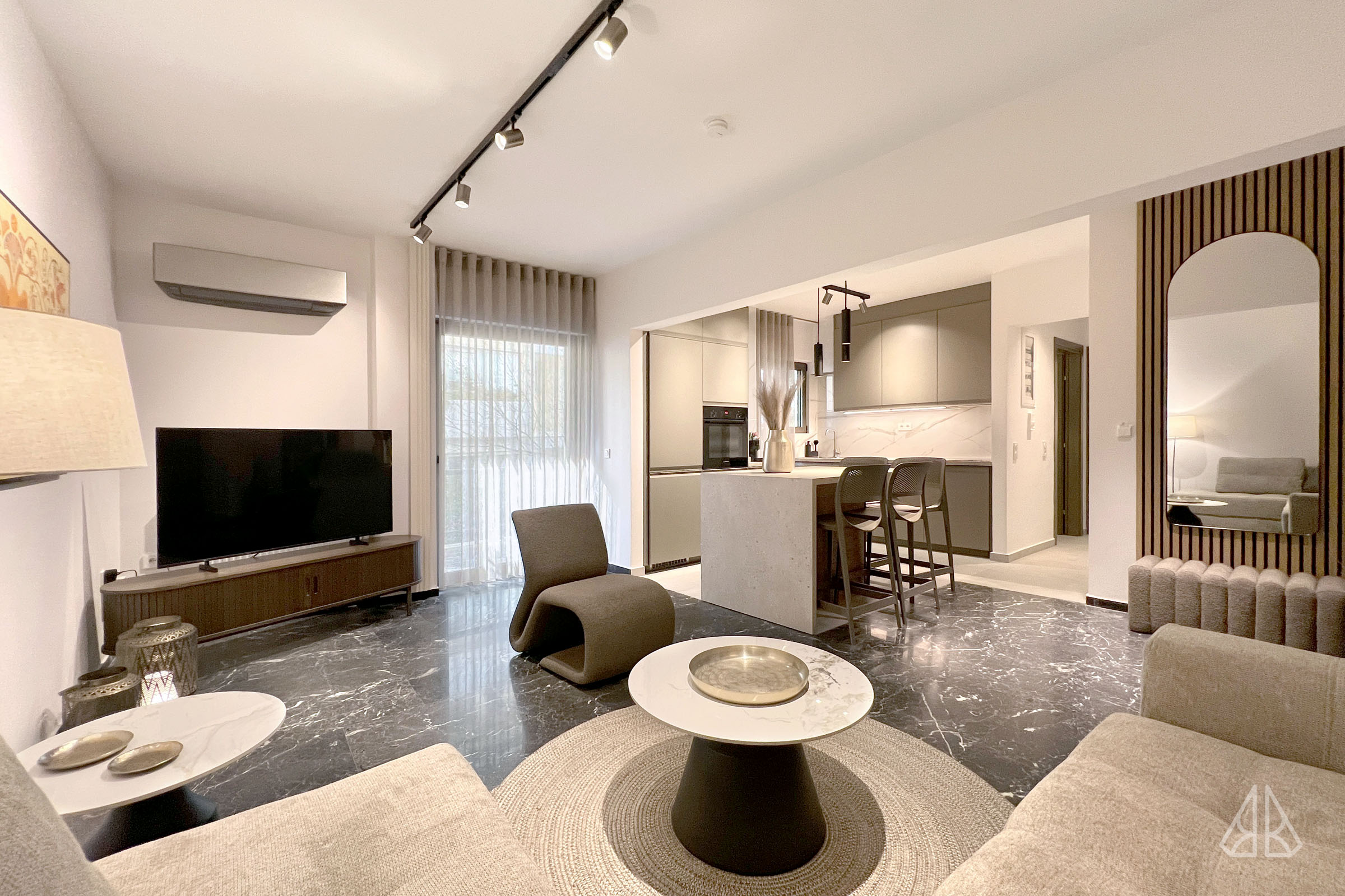 Elegant Lounge